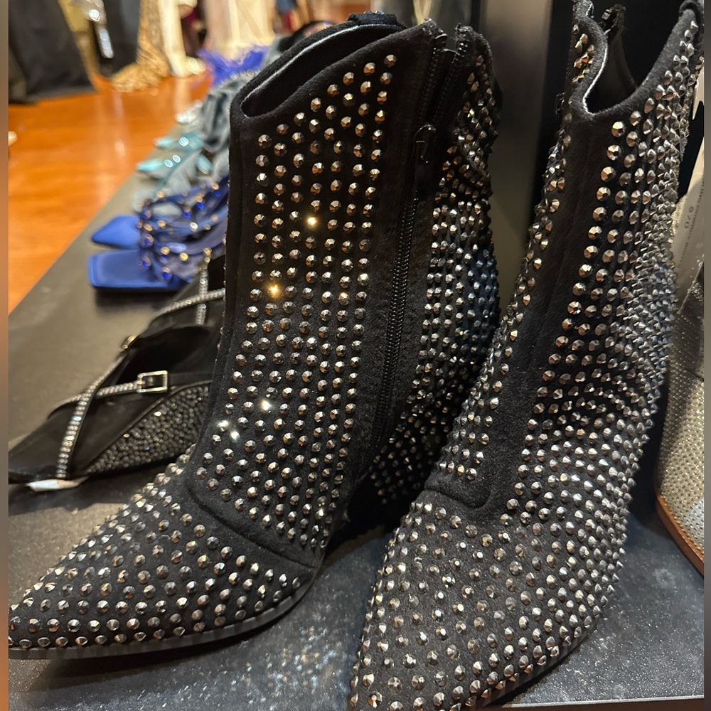 Very G Black Studded Heeled Boots - Picture 2 of 4